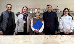 Minikler mutfakta ilk deneyimlerini yaşadı