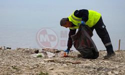 Tonlarca atık toplandı