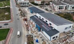 Arifiye Yüzme Havuzu ve Gençlik Merkezi hızla tamamlanıyor