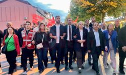 CHP Sakarya Örgütü Kent Meydanı’na yürüdü