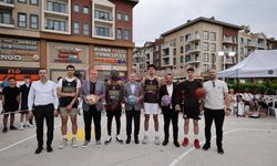 Serdivan’da 3x3 Streetball heyecanı potaları salladı