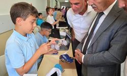 Akyazı İmam Hatip Ortaokulu'nda  yılsonu sergisi  büyük ilgi gördü