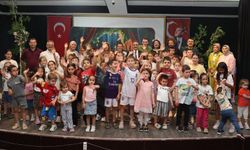 Erenler’de çocuklar tiyatro programında buluştu