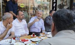 Başkan Altuğ, Çark Caddesi’nde ticaret erbabıyla buluştu