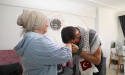 Zulme 'dur' demek için Filistin'e yola çıktı