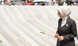 Srebrenitsa Soykırımı'nı unutturmayacağız