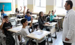 Resmi Gazete'de yayımlandı: Derslerin saatleri değişti!