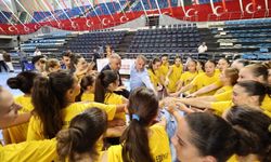 Serdivan Belediyesi voleybol takımları yeni sezona hazır