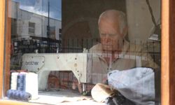 3 metrekarelik dükkanda konfeksiyona direniyor!