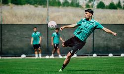 Sakaryaspor'da yeni sezon mesaisi Davraz'da sürüyor