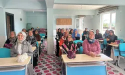 'Kadın Kadına' buluşmalar Akyazı'da sürdü