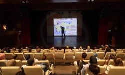 Büyükşehir’in KPSS adayları için  destek programı AKM’de başladı