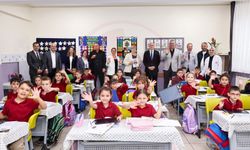 Serdivan’da yeni eğitim yılı anlamlı ziyaretlerle başladı
