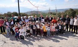Miniklerden can dostlara sevgi dolu ziyaret