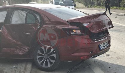 İki otomobil çarpıştı! 5 Kişi yaralandı