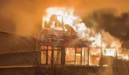 Ahşap ev alev topuna döndü!