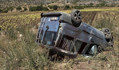Kontrolden çıkan otomobil takla attı