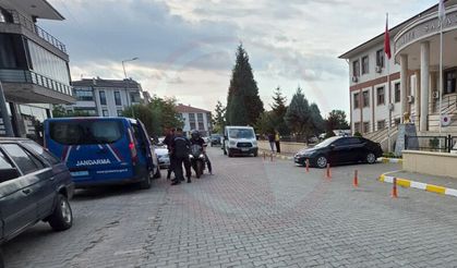 Tartıştığı eşini bıçaklayan şahıs tutuklandı