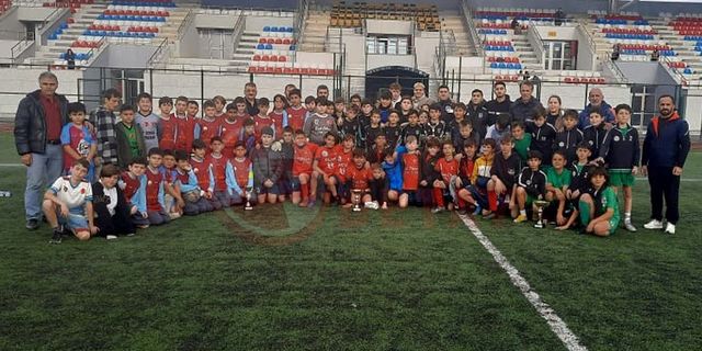 Akyazı'da futbol turnuvası düzenlendi