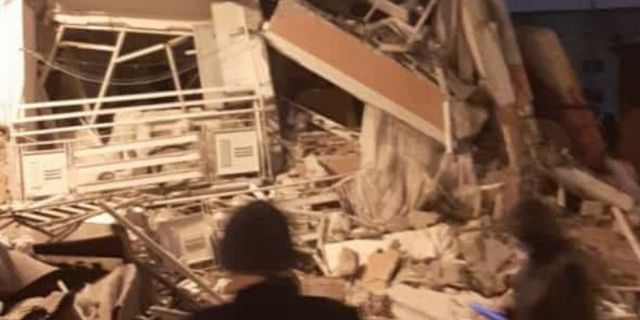 Kızılay ekipleri deprem bölgesinde