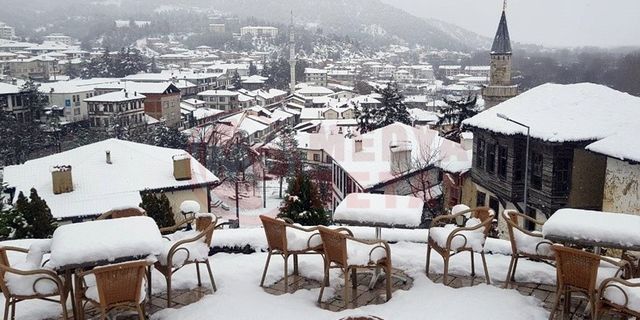 Sakarya'nın tarihi konakları karlar altında