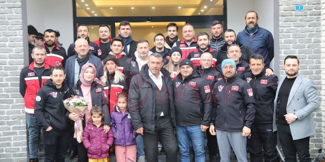 Deprem kahramanlarına teşekkür