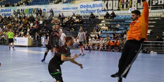Büyükşehir hentbol Beşiktaş’a mağlup oldu