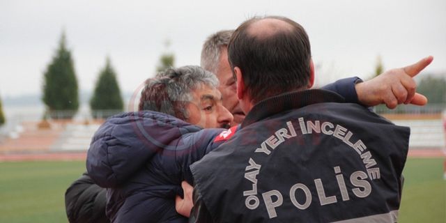Teknik heyet ve saha görevlileri tekme tokat kavga etti