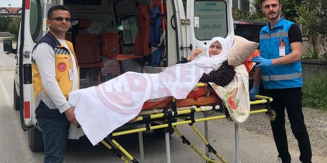Hasta olmalarına rağmen sandık başına gittiler