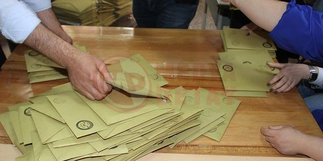 Sakarya'da oy sayım işlemi bitti