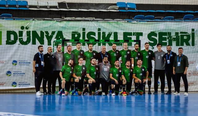 Büyükşehir hentbol sezona galibiyetle başladı