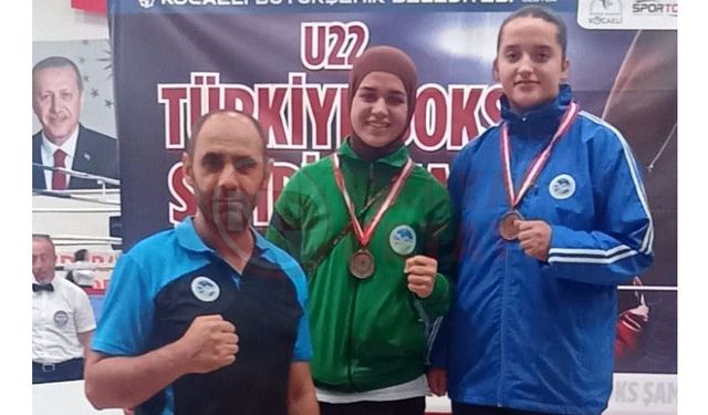 Büyükşehirli boksörler Türkiye Şampiyonası’nda dereceye girdi