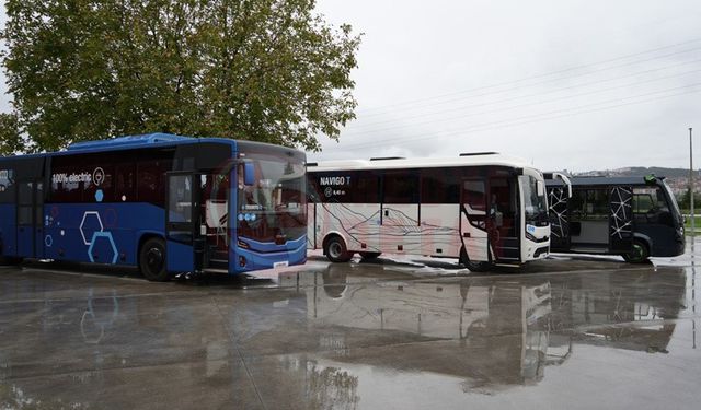 Sakarya’da üretilen ilk otonom minibüs görücüye çıktı