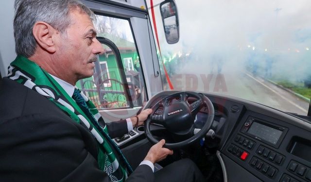 Sakaryaspor’un yeni takım otobüsü Başkan Adayı Alemdar’dan