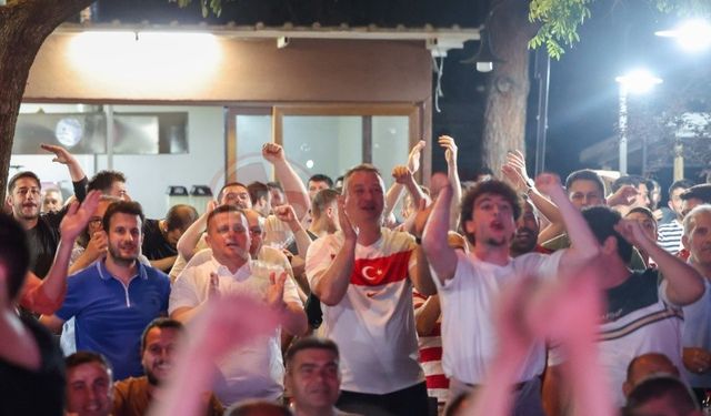 Başkan Osman Çelik’ten milli maça davet!