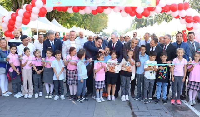 Bilim Şenliğine coşkulu açılış