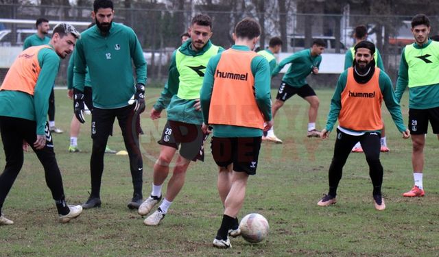 Sakaryaspor Iğdır FK mesaisinde