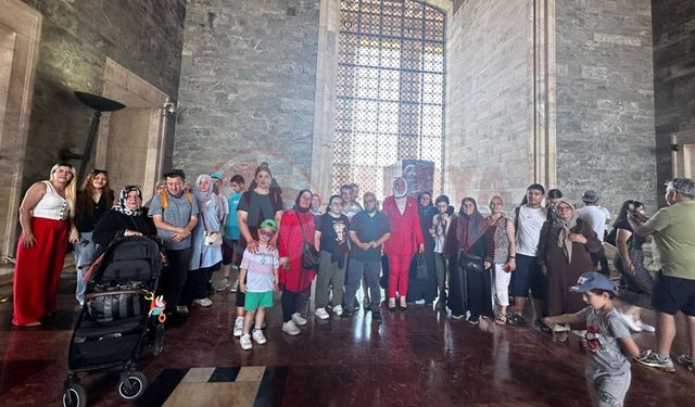 40 engelli birey Anıtkabir’i ziyaret etti