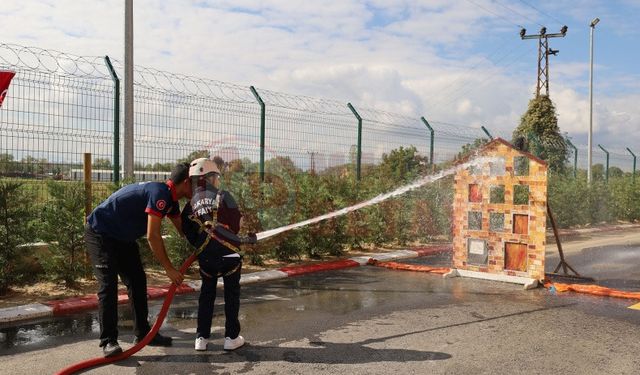 Büyükşehir itfaiyesinden miniklere afet bilinci