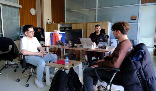 Gençler buldukları altınları zabıtaya teslim etti