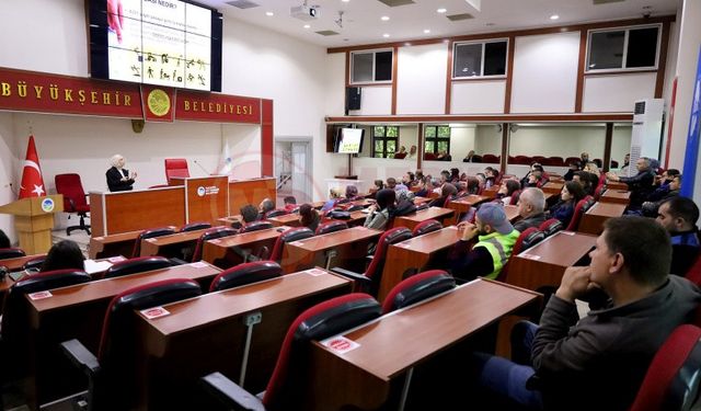 Büyükşehir çalışanlarına iş sağlığı ve güvenliği eğitimi