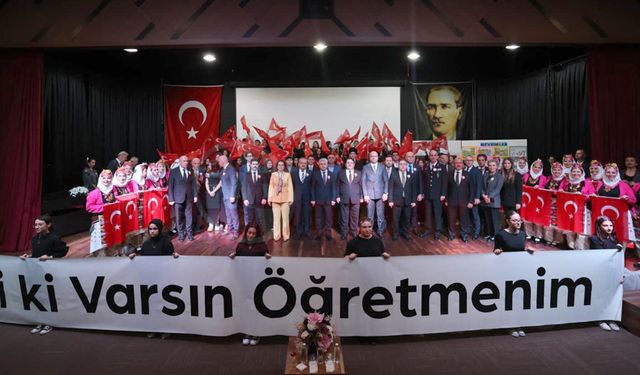 Öğretmenler Günü coşkuyla kutlandı