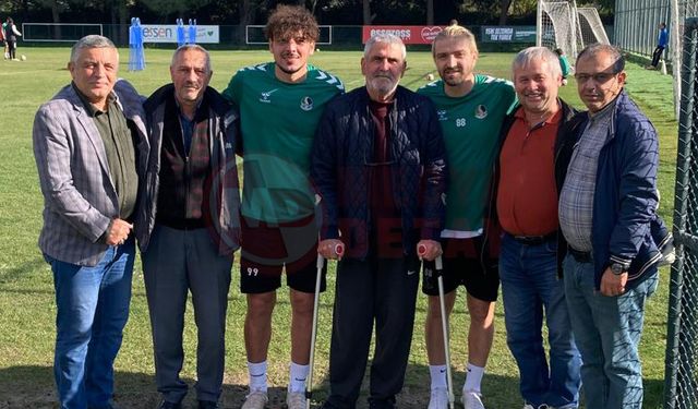 Sakaryaspor’a teşekkür ziyareti