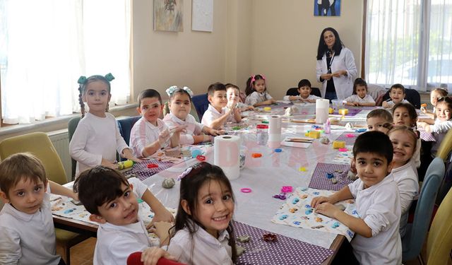 SAMEK atölyelerinde minikler seramikle, gençler tezhiple tanıştı