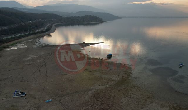 Sapanca Gölü santim santim yok oluyor