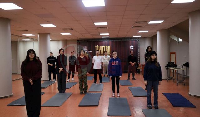 Genç Sahne Tiyatro Okulu Sakarya’da gençliğin sahnesi oluyor