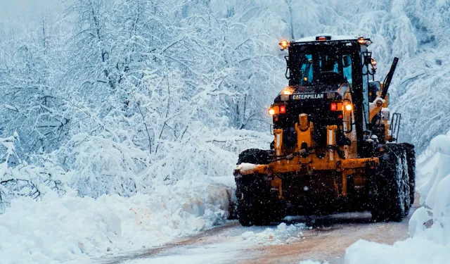 Sakarya'da 35 kapalı grup yolunda 34'ü açıldı