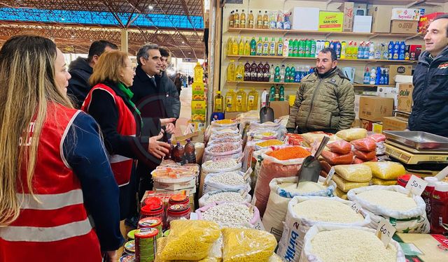 CHP Sakarya İl Kadın Kolları Hendek semt pazarında