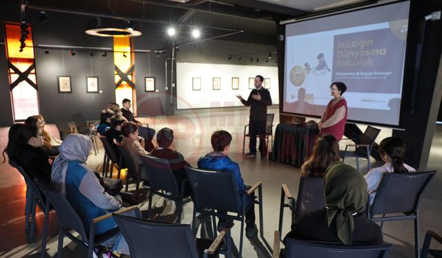 Çocuklara OSM’de müziğin  dünyasına yolculuk yaptı