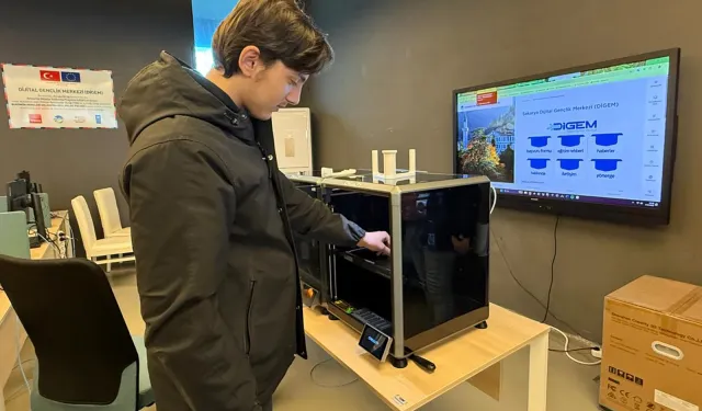 Sakaryalı gençler DİGEM'de teknolojiyle buluştu